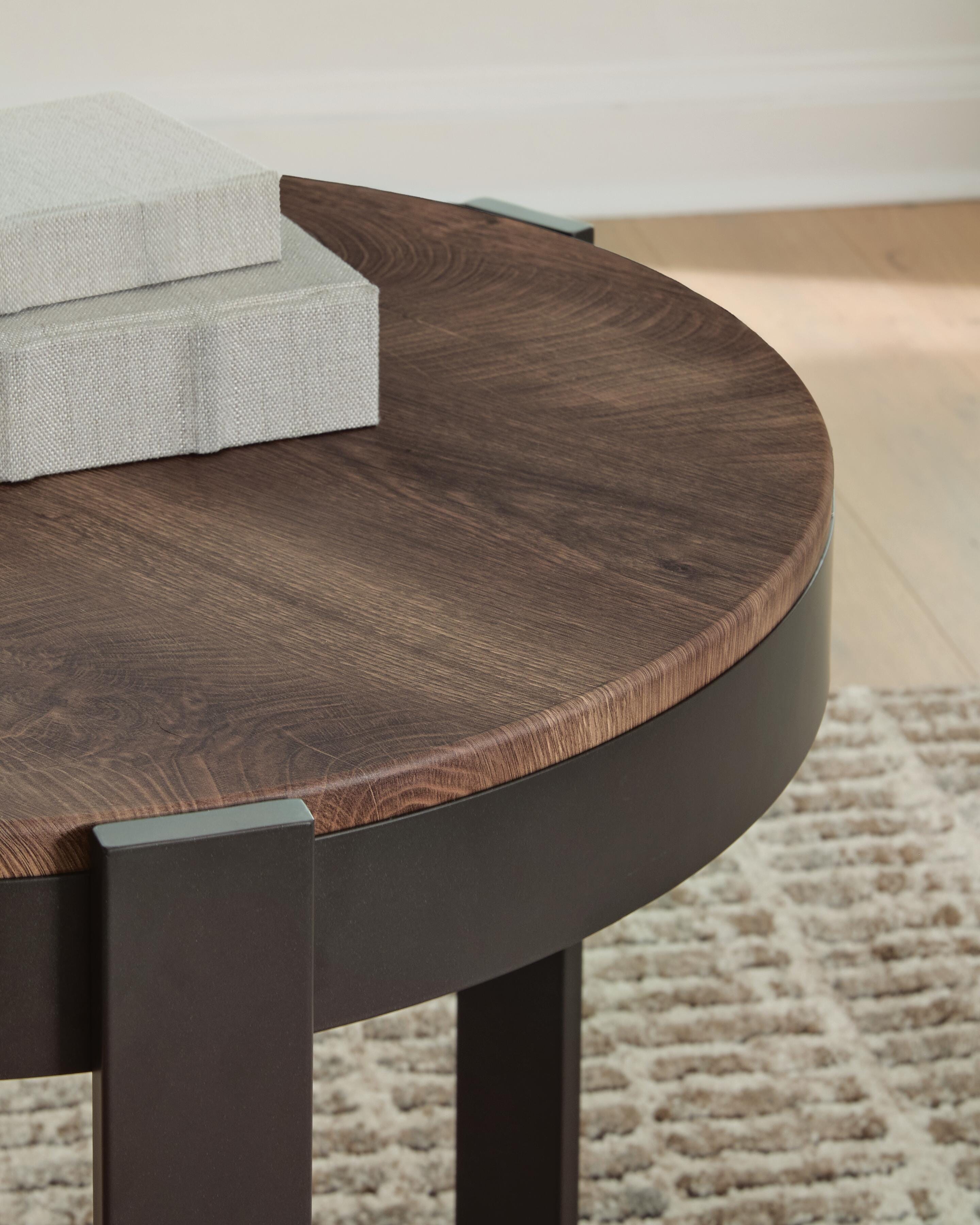 Horizon Hills Brown/Black Table (Set of 3)