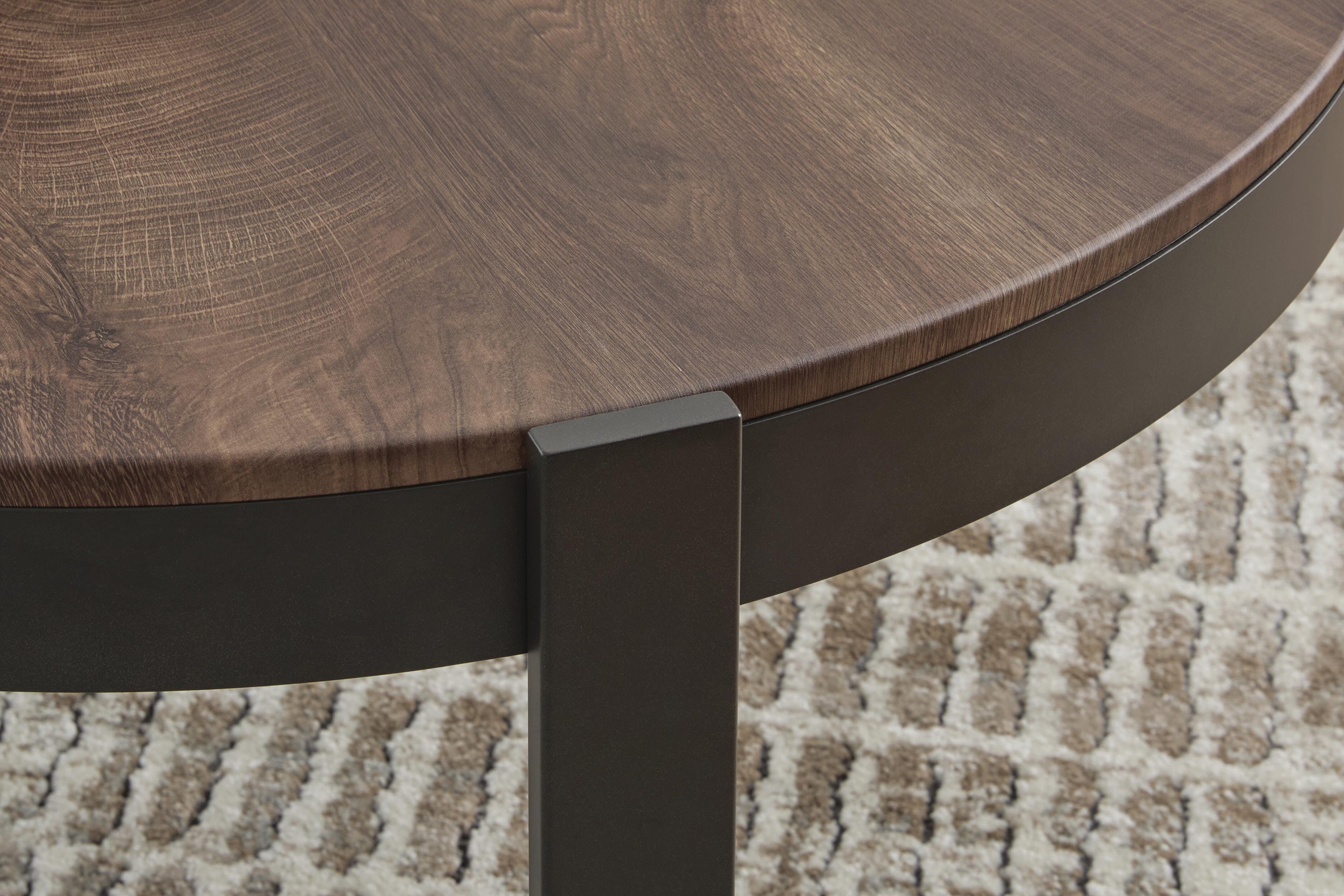 Horizon Hills Brown/Black Table (Set of 3)