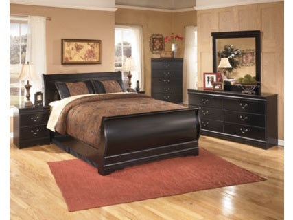 Huey Vineyard Queen Sleigh Bedroom Set, Black