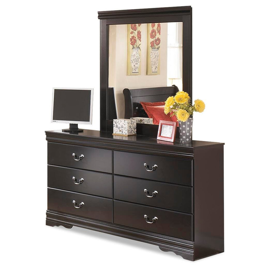 Huey Vineyard Dresser, Mirror, Chest and Nightstand, Black