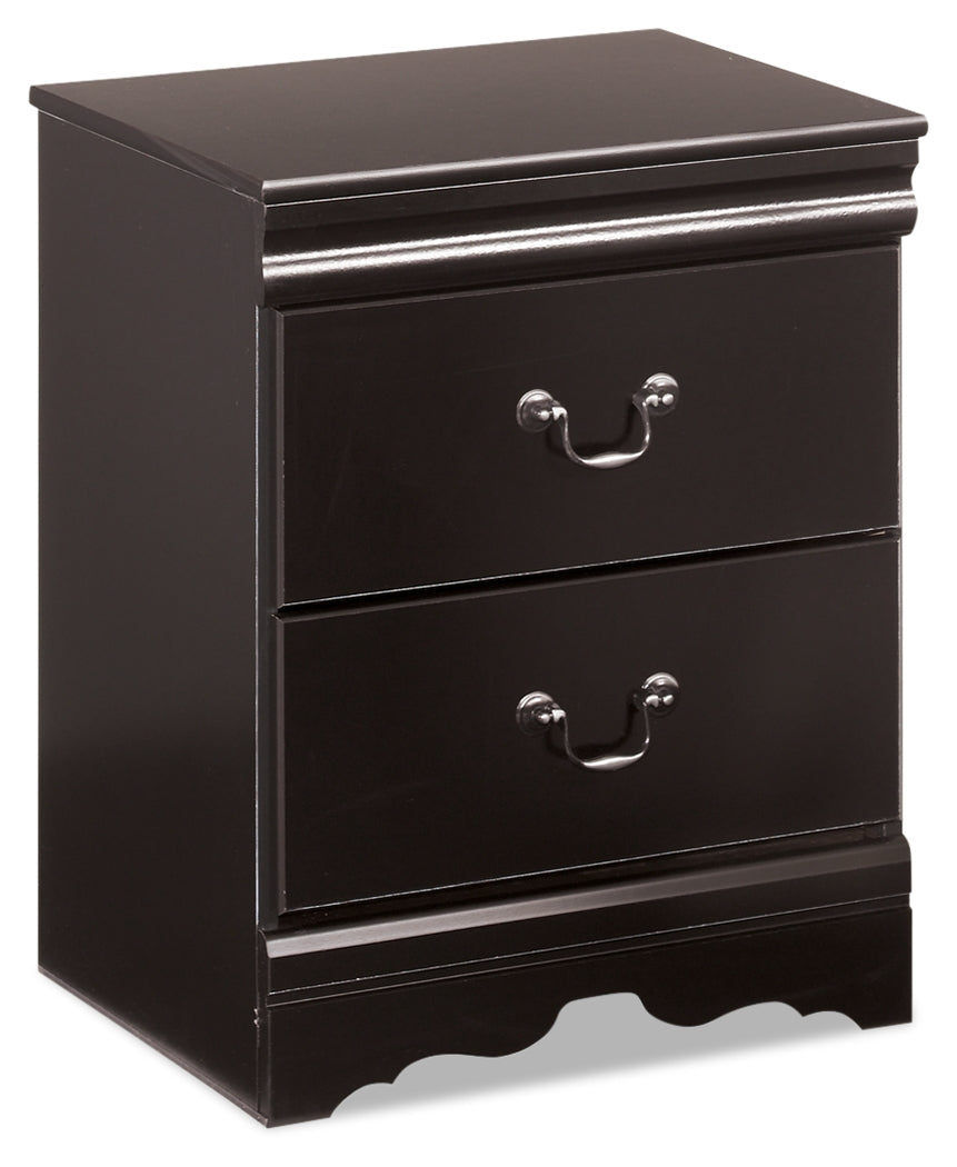 Huey Vineyard Black Full Sleigh Bed & Chest & Nightstand