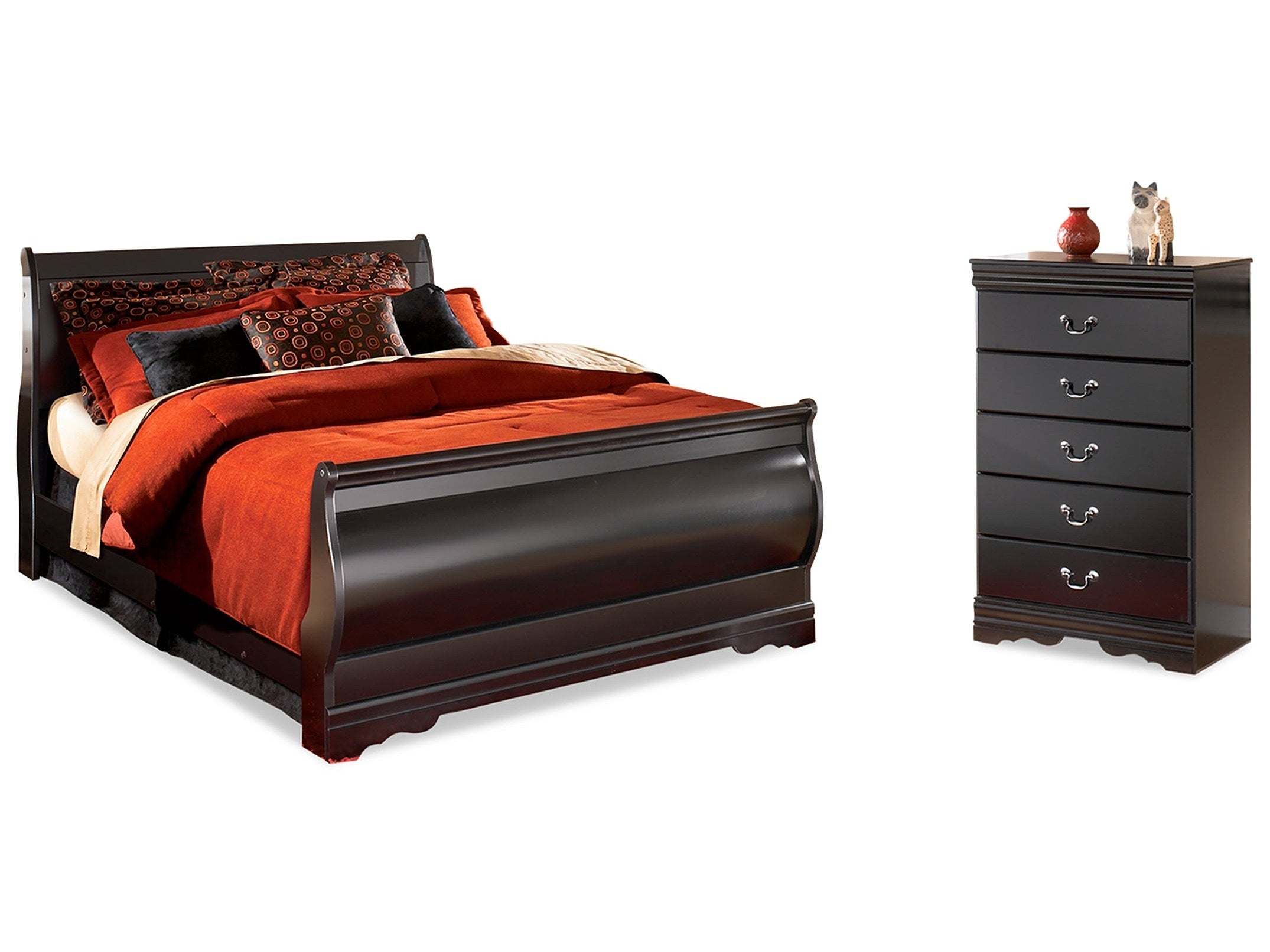 Huey Vineyard Black Queen Sleight Bed & Chest