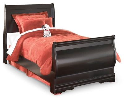 Huey Vineyard Twin Sleight Bedroom Set with Dresser