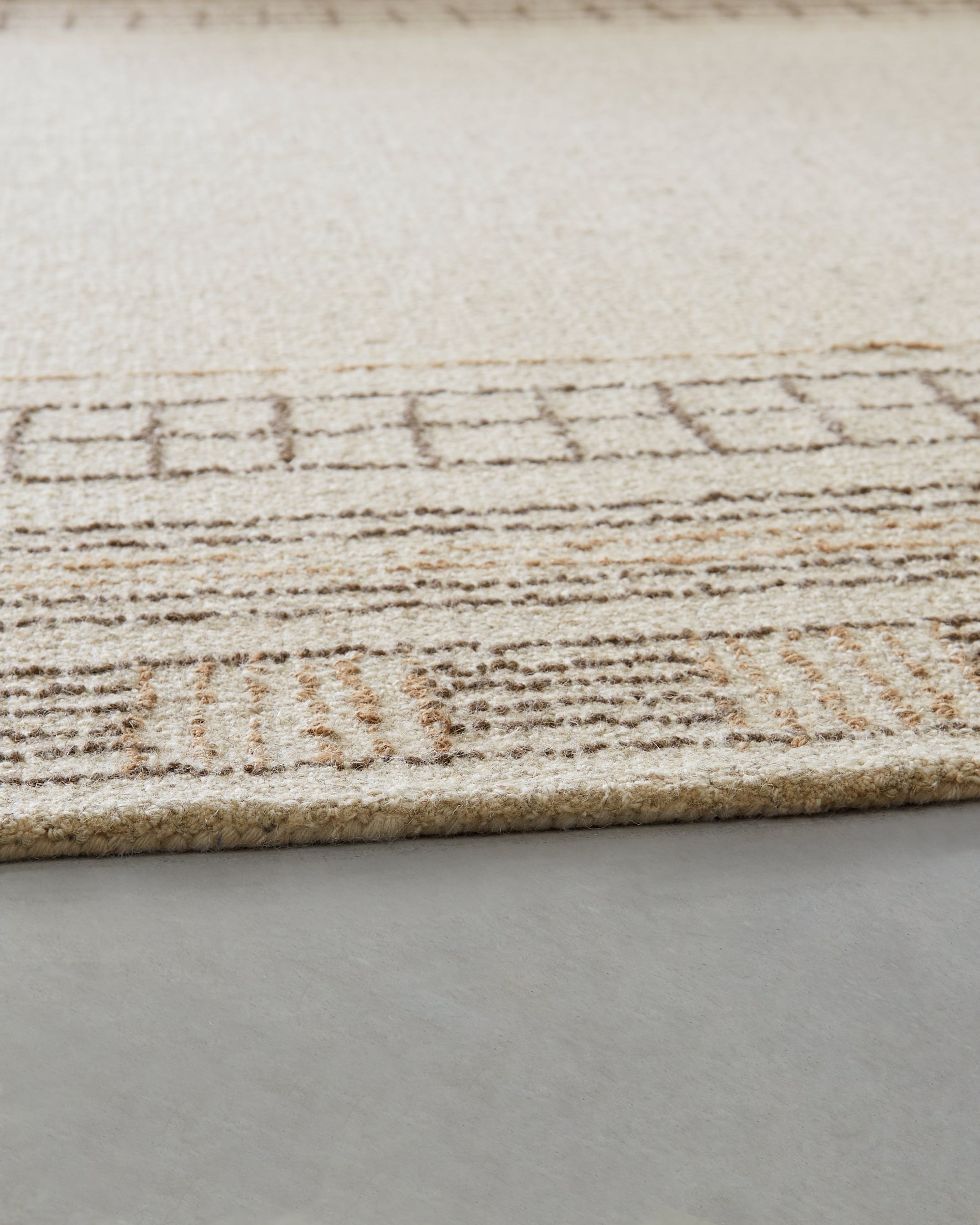 Idaman Taupe/Brown Large Rug