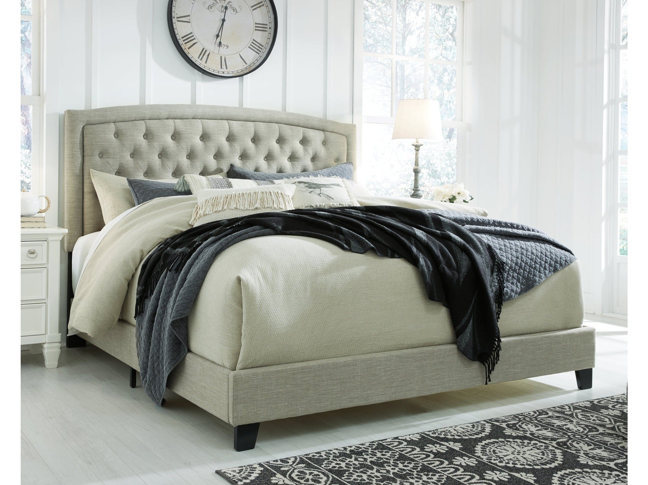 Jerary Gray Upholstered Bed