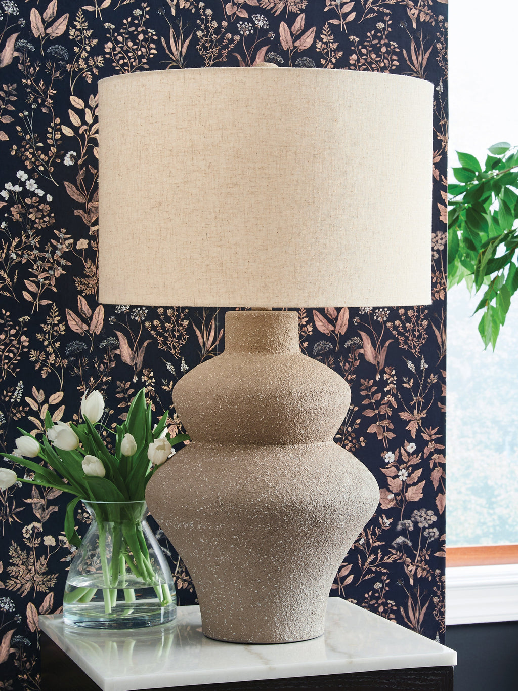 Jossleigh Beige Metal Table Lamp (1/CN)