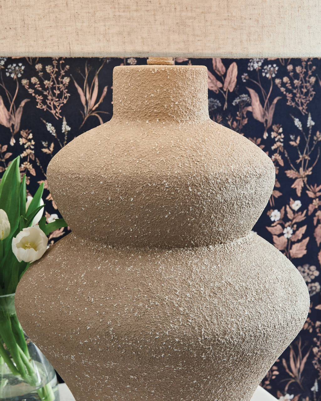 Jossleigh Beige Metal Table Lamp (1/CN)