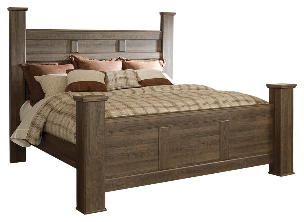 Juararo Dark Brown King Poster Bed and 2 Nightstands