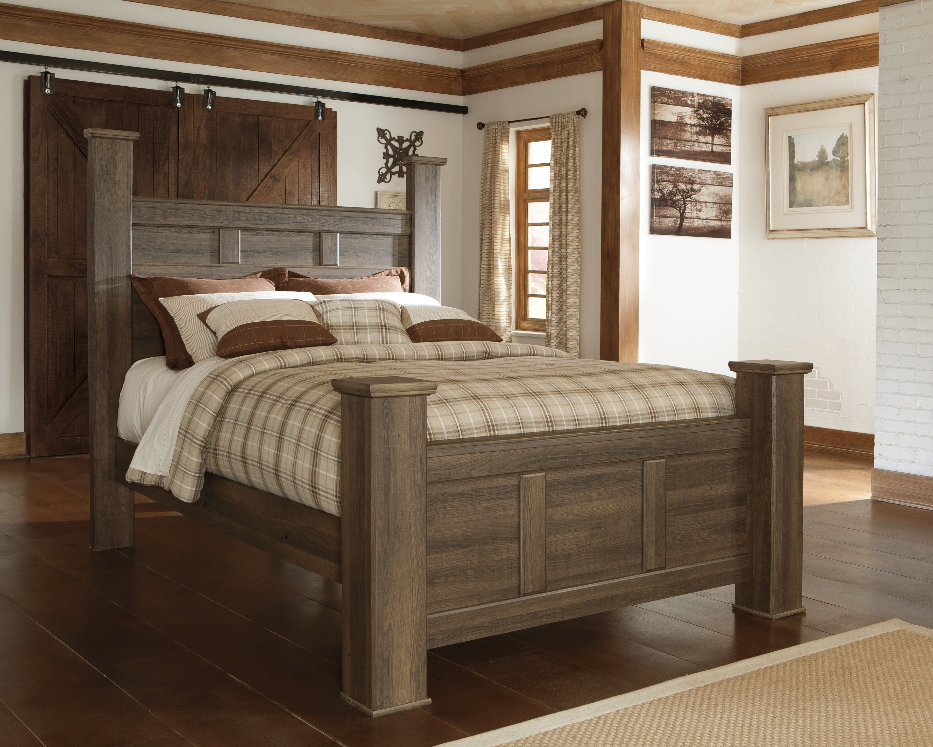 Juararo Dark Brown Queen Poster Bed, Dresser and 2 Nightstands