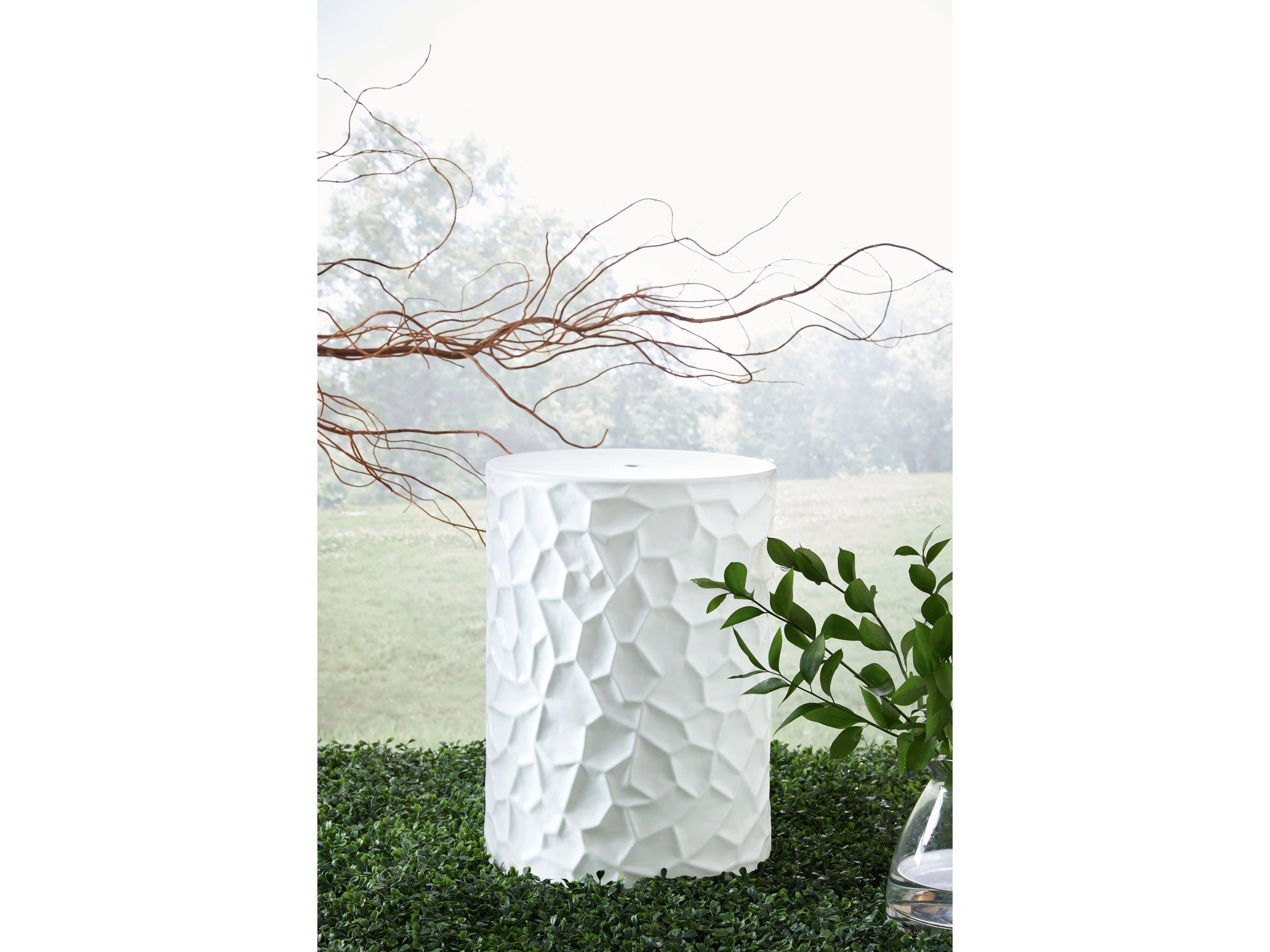 Jungrove White Stool