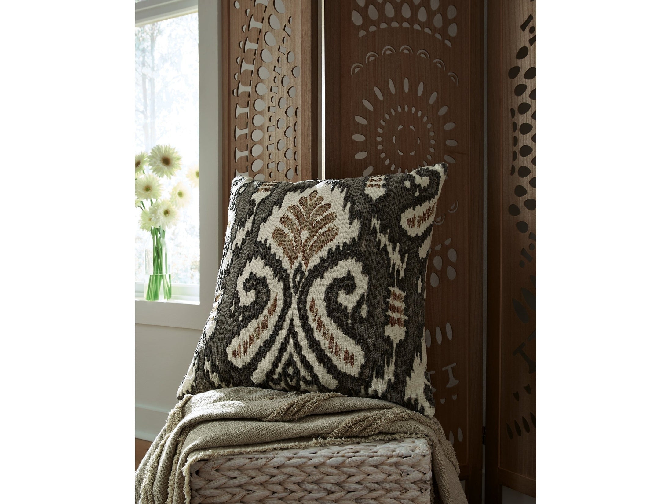 Kaidney Ivory/Gray/Gold Pillow (Set of 4)