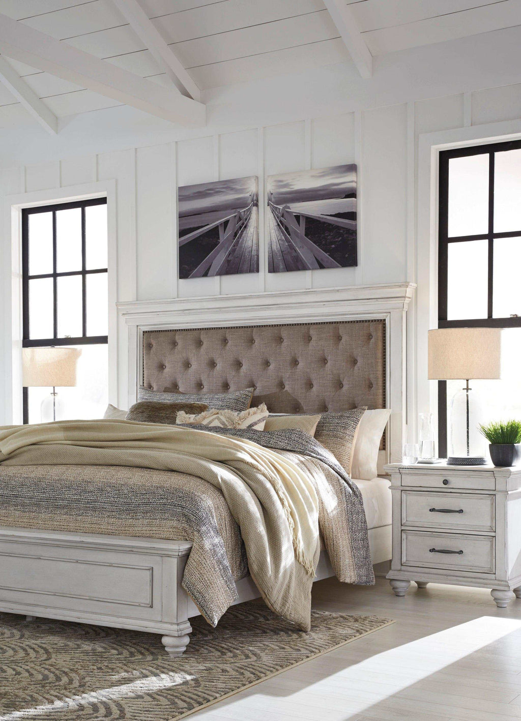 Kanwyn Whitewash California King Bed w/ UPH HB