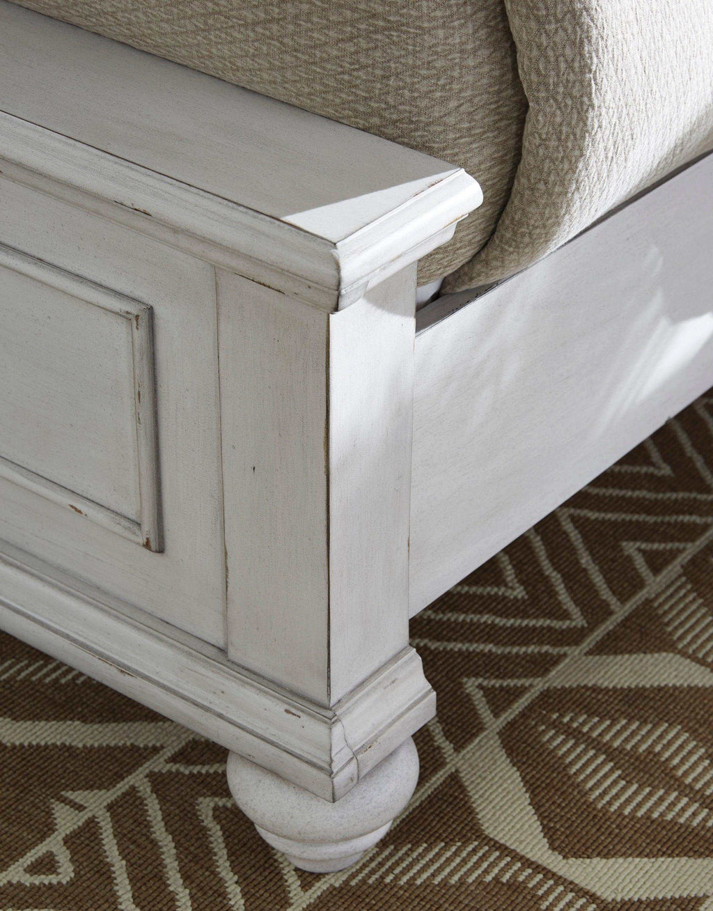 Kanwyn Whitewash California King Panel Bed