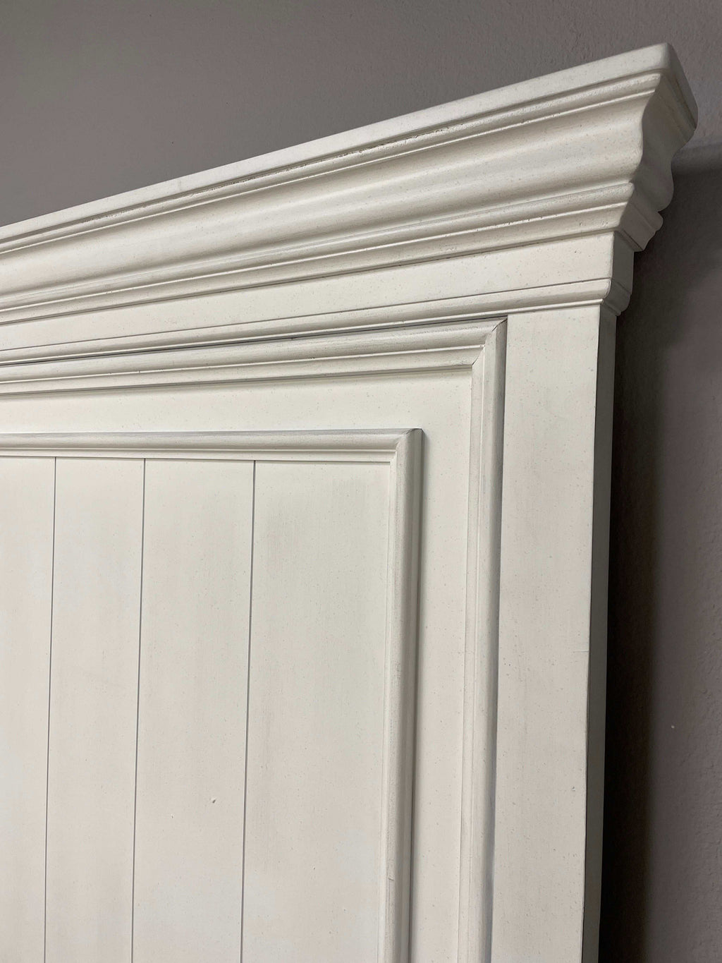 Kanwyn Whitewash California King Panel Bed