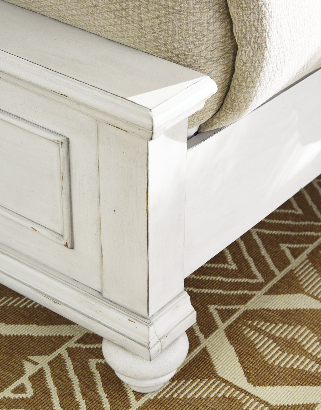 Kanwyn Whitewash King Panel Bed