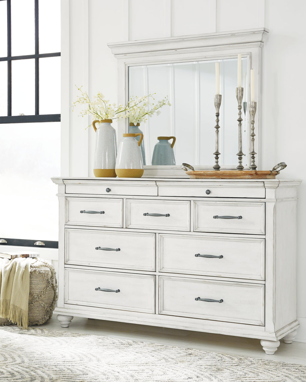 Kanwyn Whitewash King Panel Bedroom Set