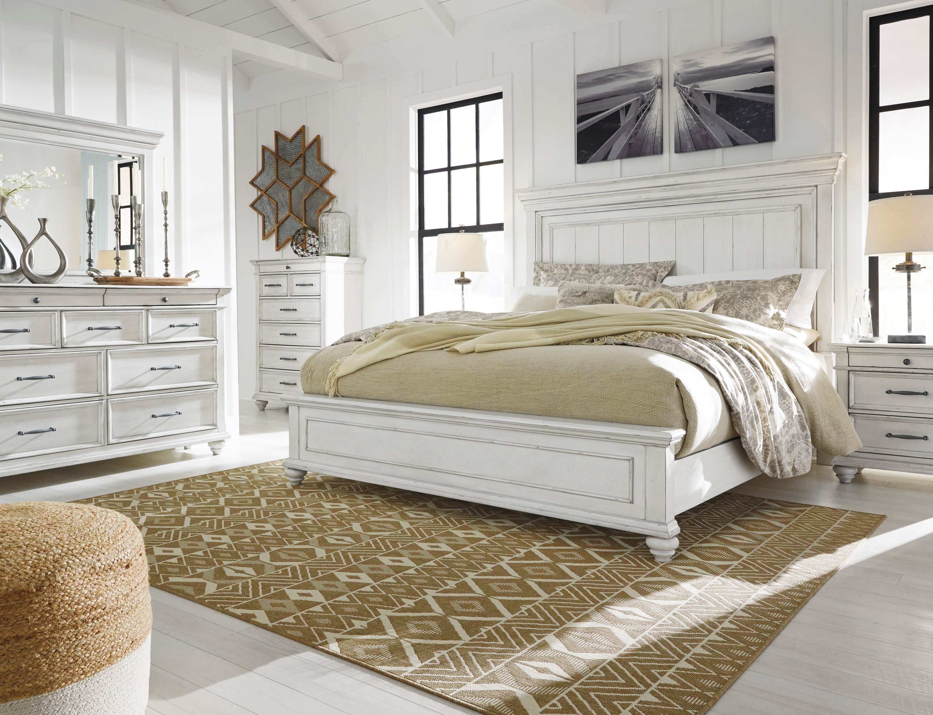 Kanwyn Whitewash Queen Panel Bed