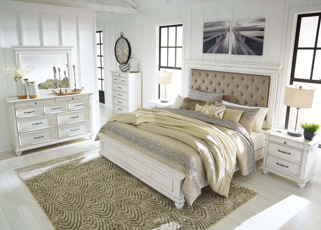 Kanwyn Whitewash Queen Panel Bed w/Dresser & Mirror