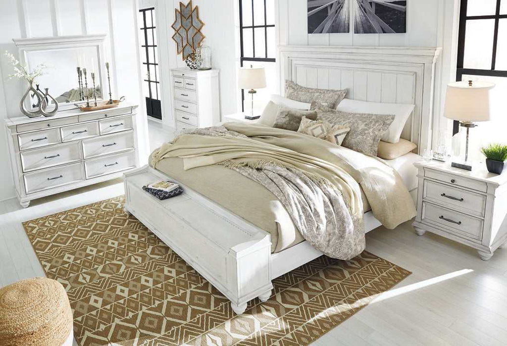 Kanwyn Whitewash Queen Panel Bed w/ Storage Bench