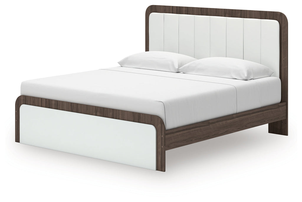 Kendanport /White King Platform Bed, Dresser, Mirror and Nightstand, Brown
