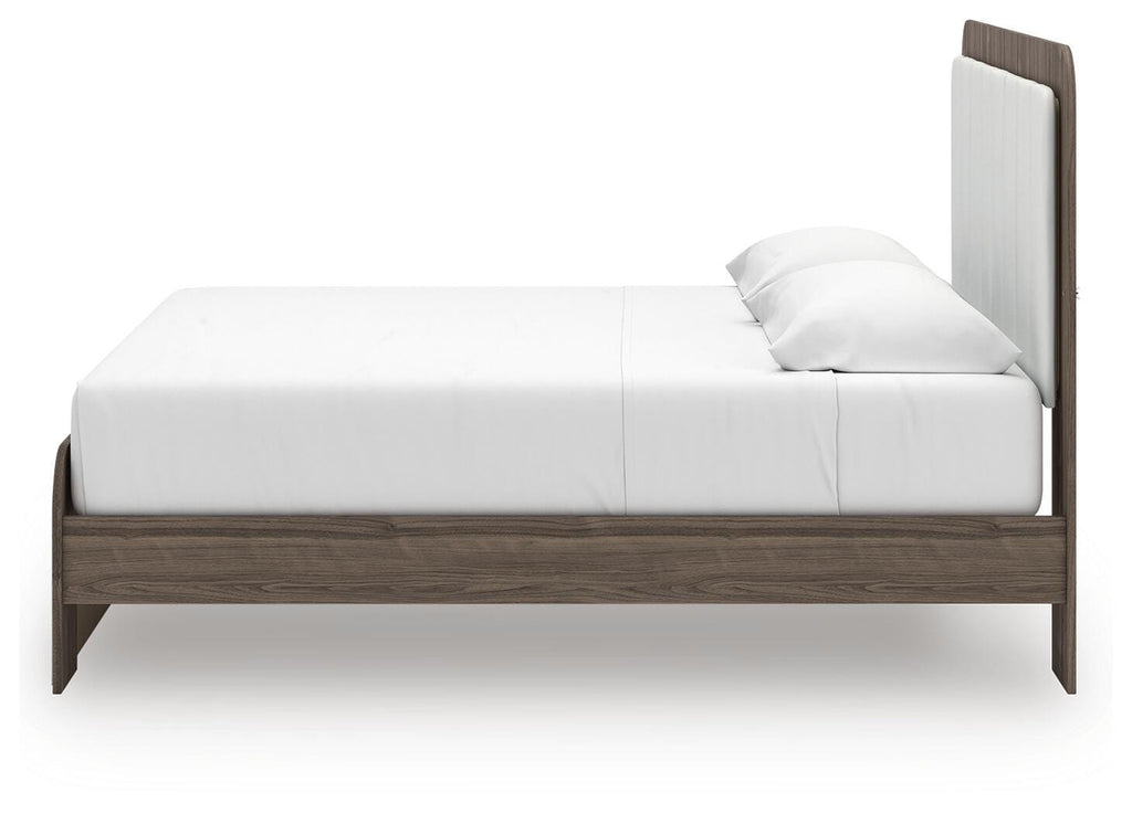 Kendanport Brown/White King Upholstered Bed, Dresser and Mirror