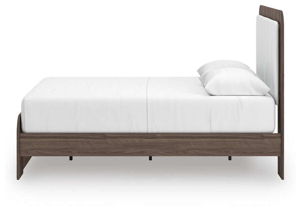 Kendanport /Brown Queen Upholstered Bed, Dresser, Mirror and Nightstand, White