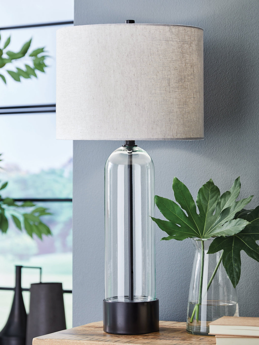 Kerrbrook Clear/Black Glass Table Lamp (1/CN)