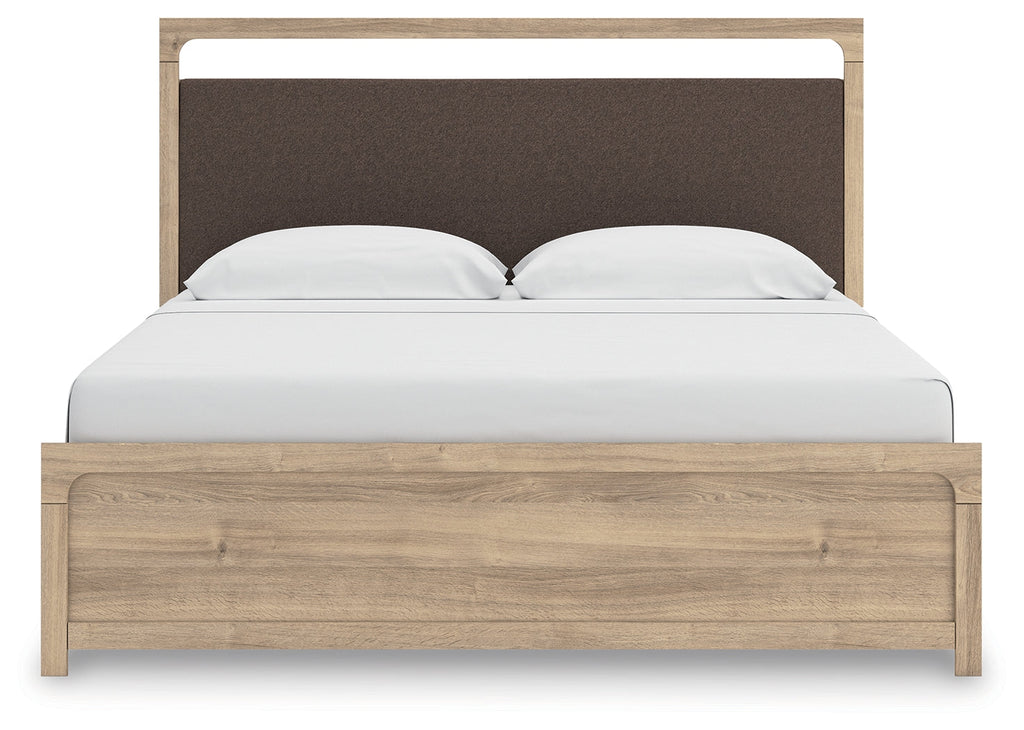 Kinlanni Tan King Upholstered Platform Bed