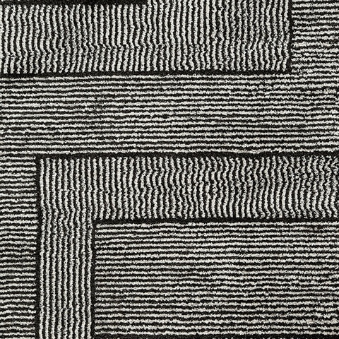 Kurtmen Black/Ivory Medium Rug