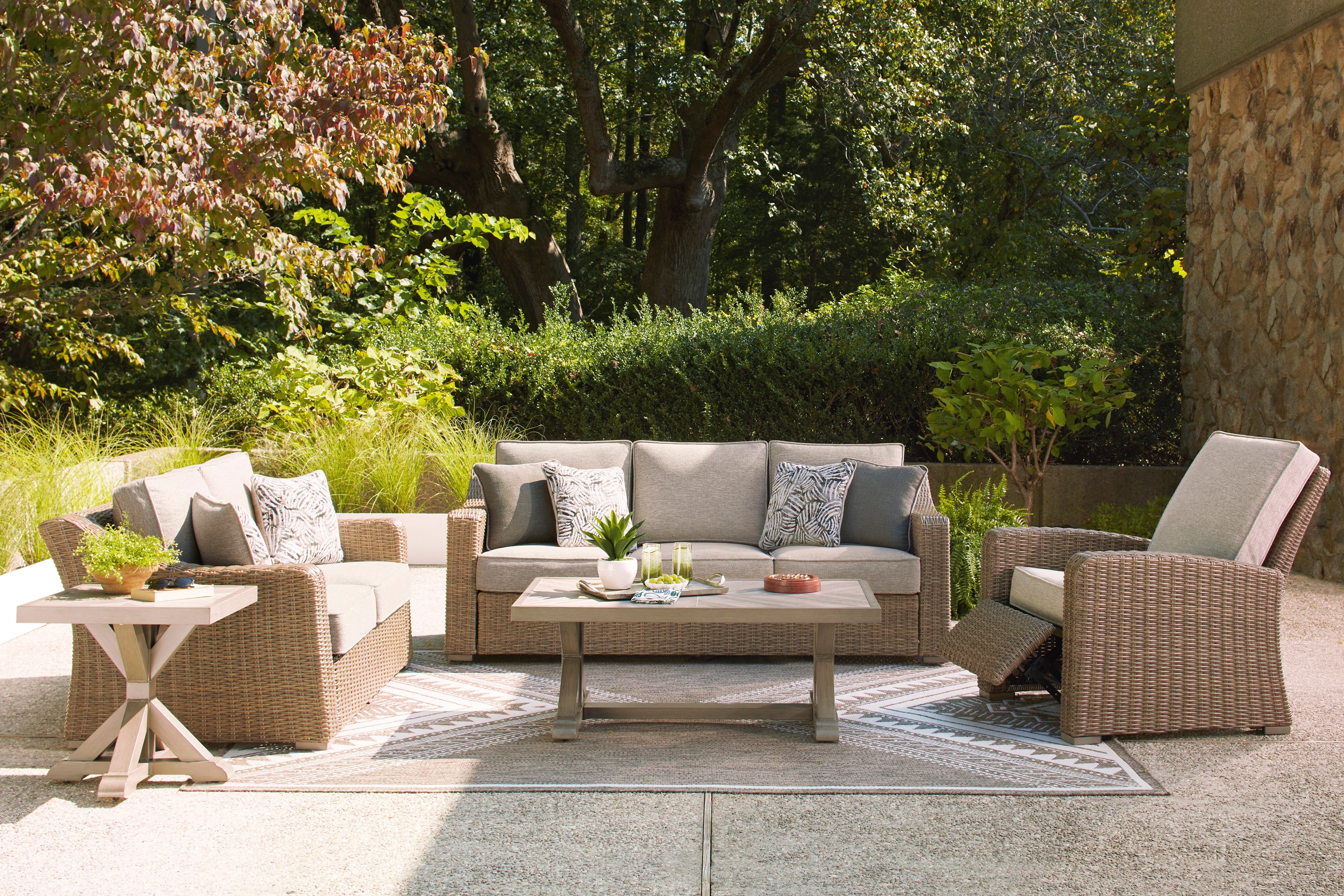 Laguna Heights 3 Pc Outdoor Seating Set, Beige