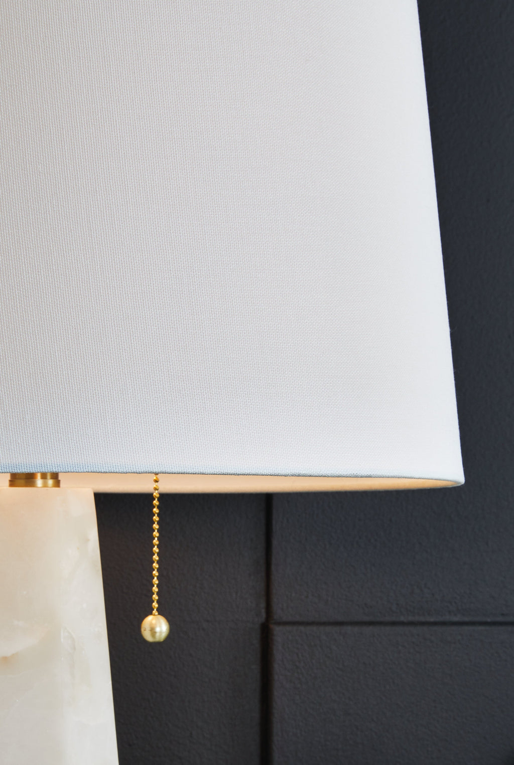 Laurellen White 2-Piece Lamp Set