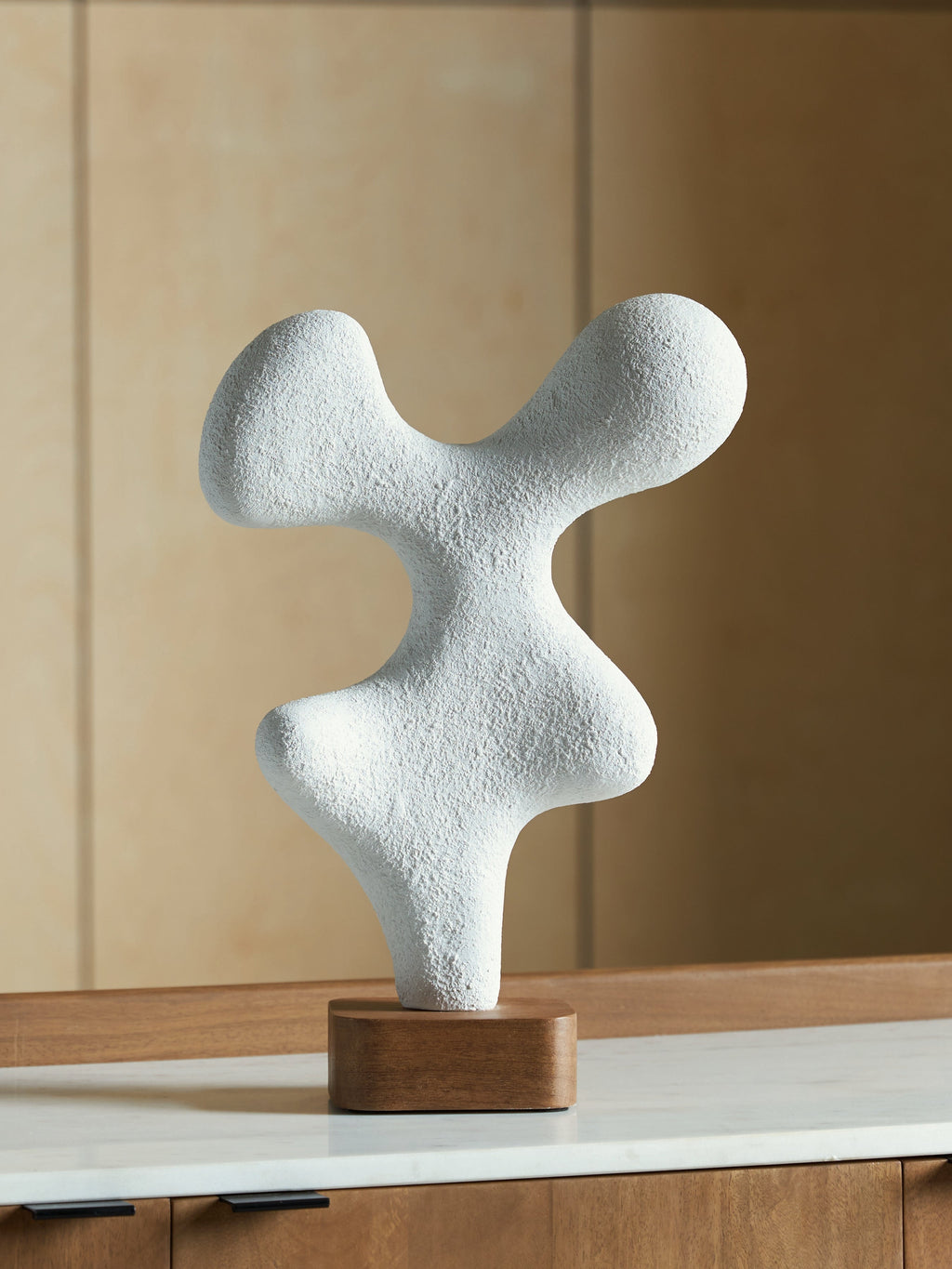Lavarsen White/Brown Sculpture (17.38" H)