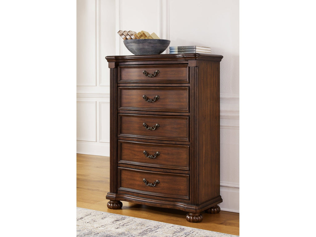 Lavinton Brown Chest of Drawers