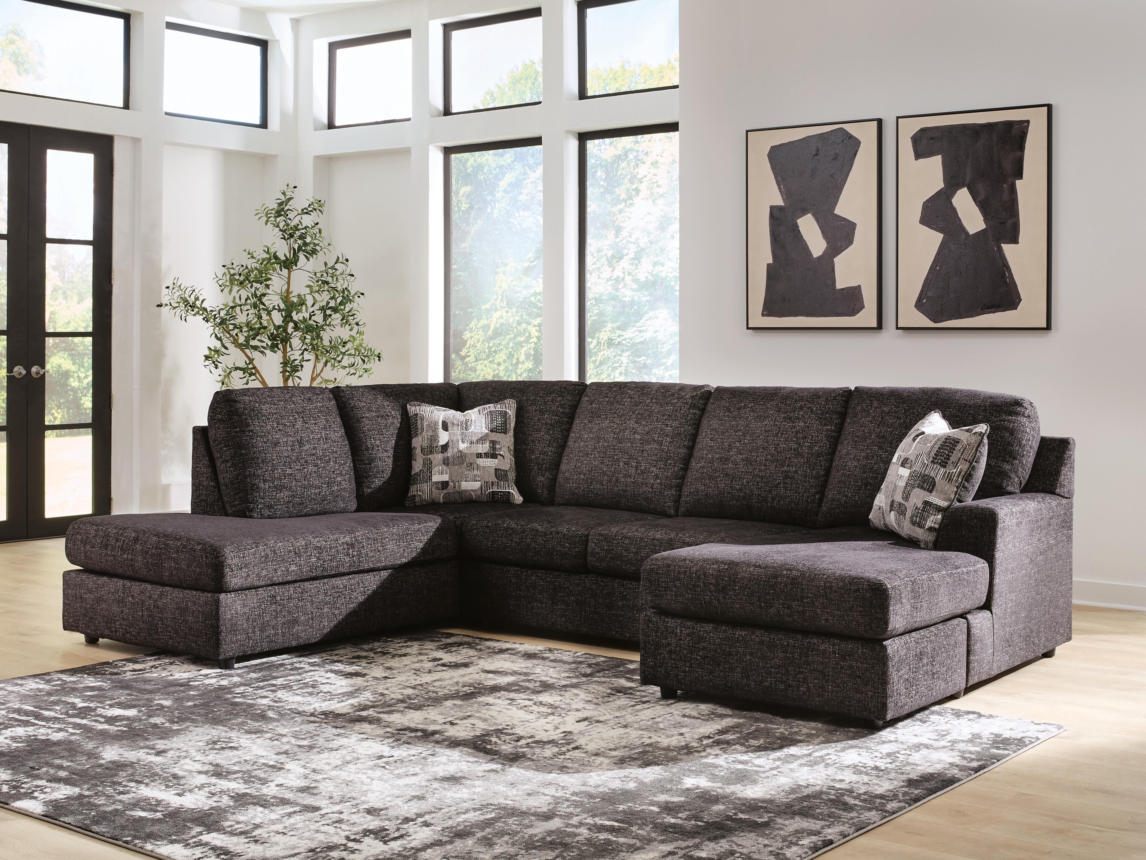 Lentiz Onyx 2-Piece Sectional with Chaise