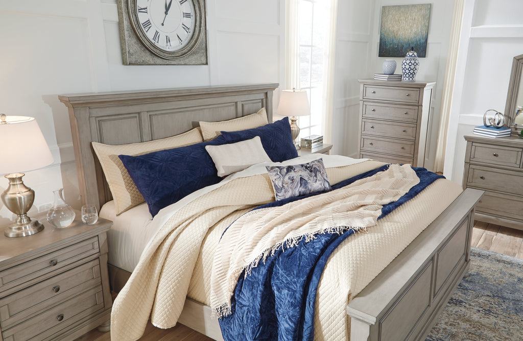 Lettner Light Gray 58"H Chest