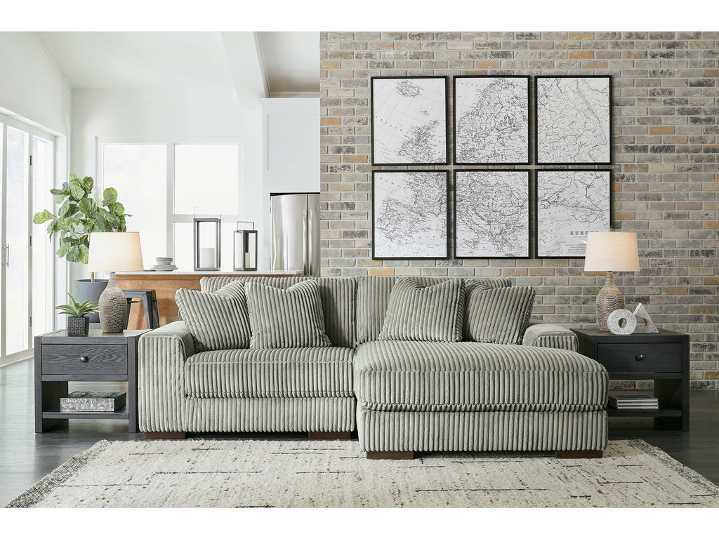 Lindyn Fog 2pc RAF Chaise Sectional