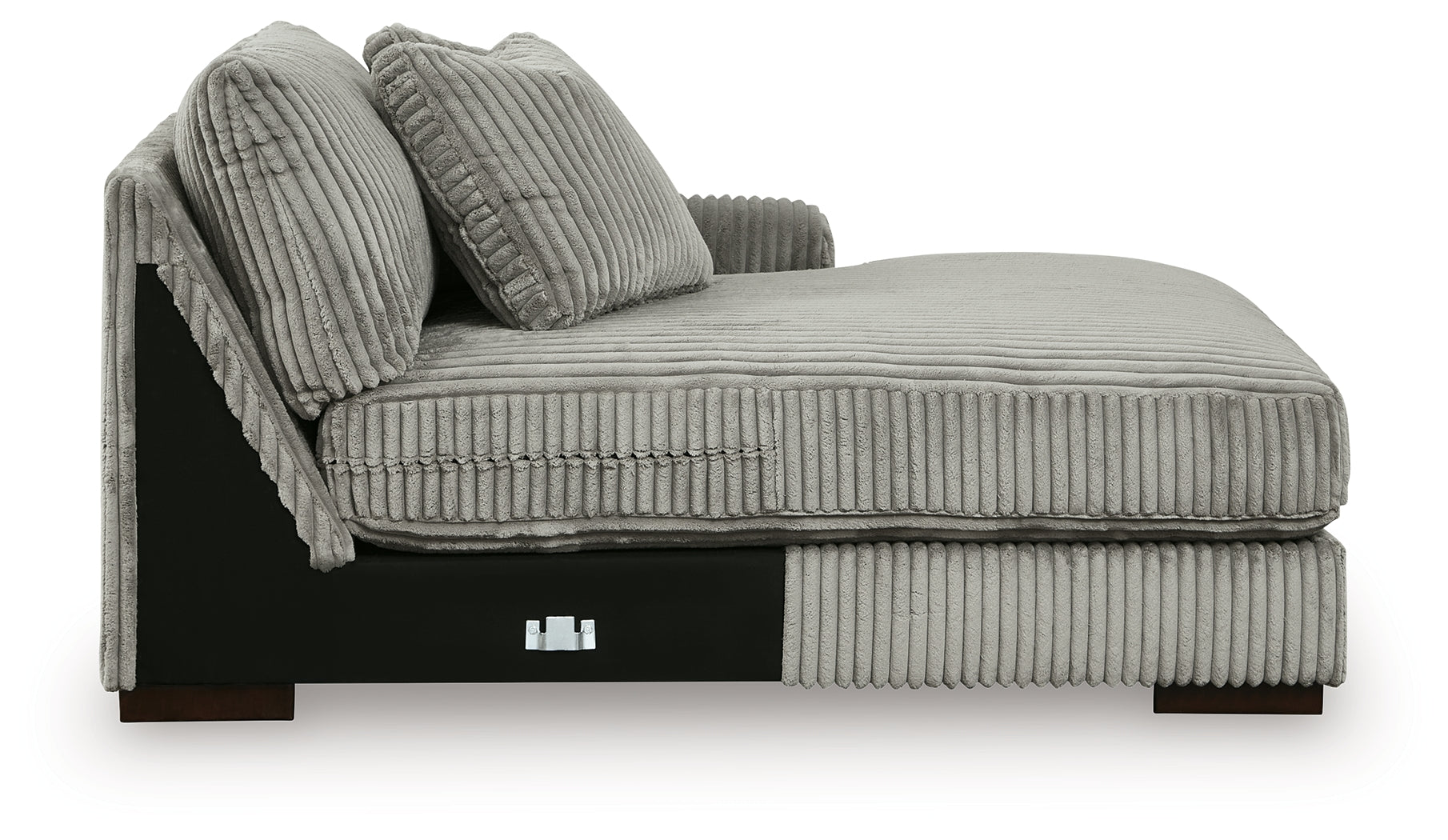 Lindyn Fog 3-Piece Sectional and Chair