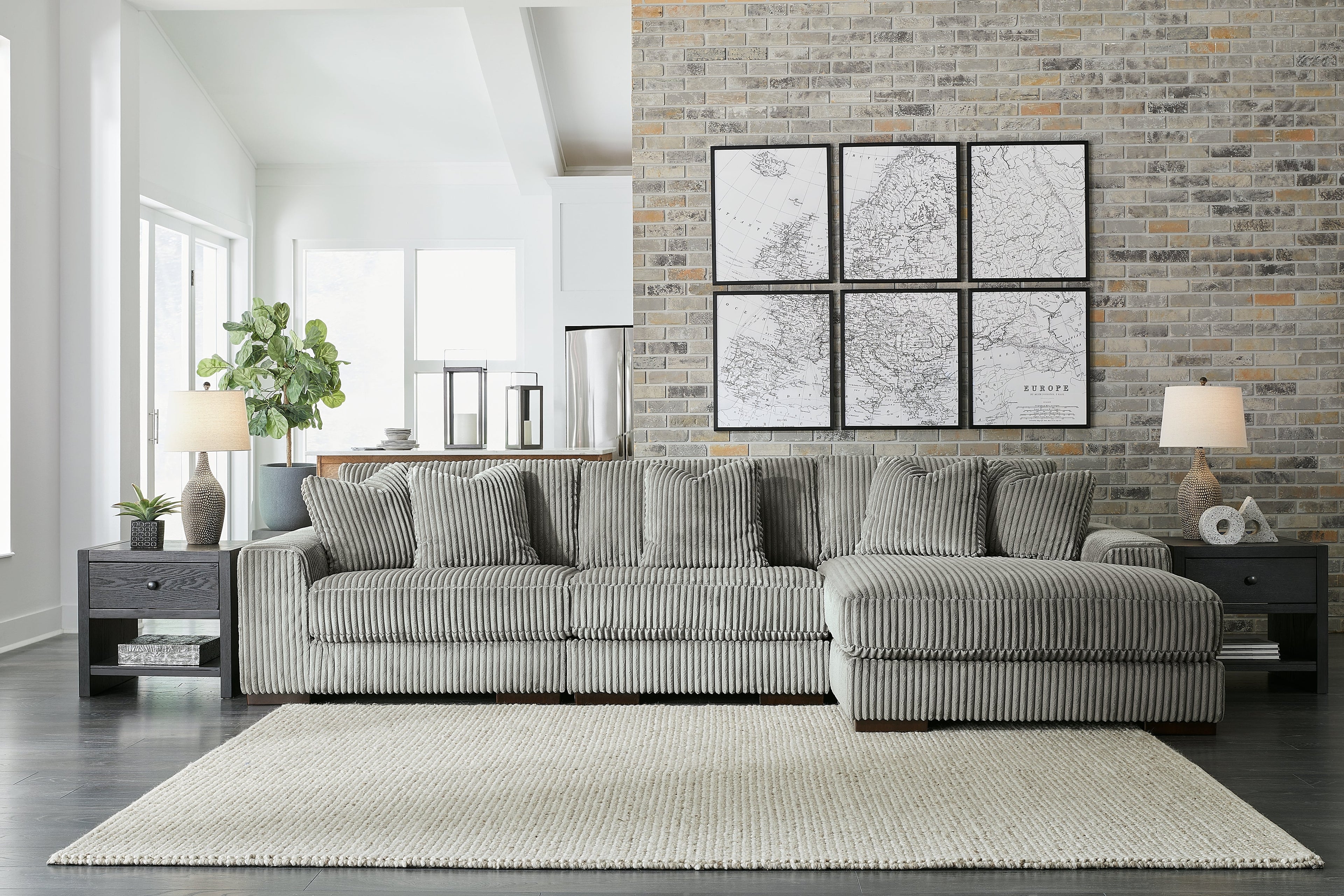 Lindyn Fog 3-Piece Sectional and Chair