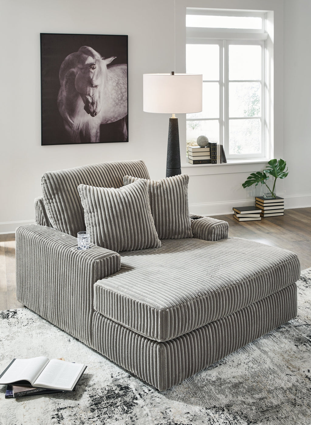 Lindyn Fog 5pc LAF Chaise Sectional