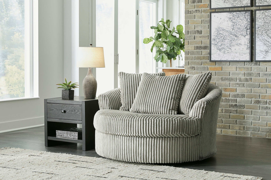 Lindyn Fog 4pc Sectional