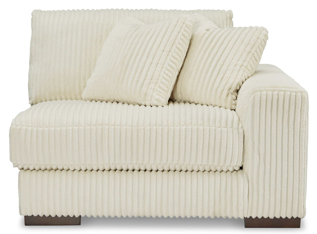 Lindyn Ivory 5pc LAF Chaise Sectional