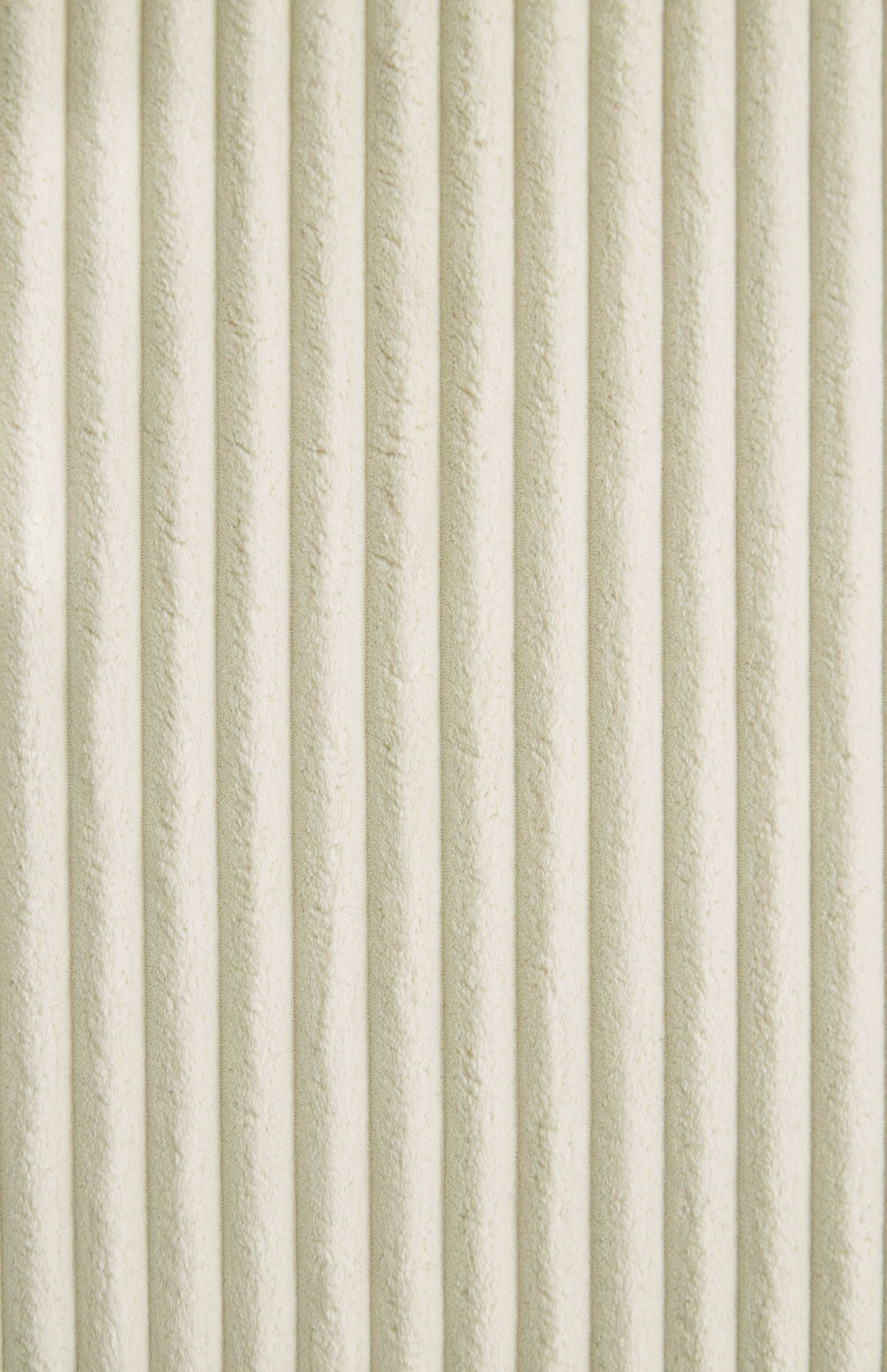 Lindyn Ivory 5pc Symmetrical Sectional
