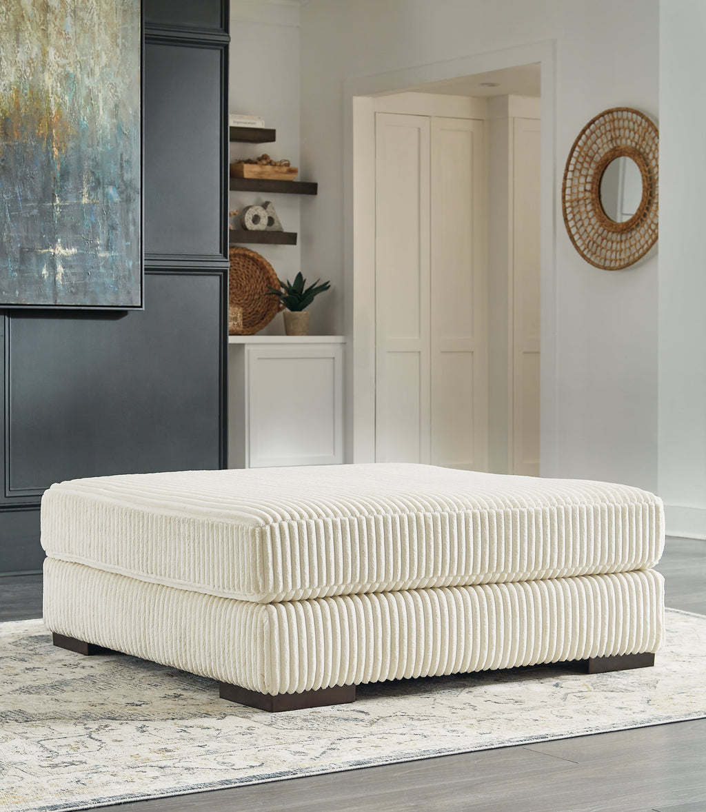 Lindyn Ivory 6-Piece Sectional with Chaise and Ottoman