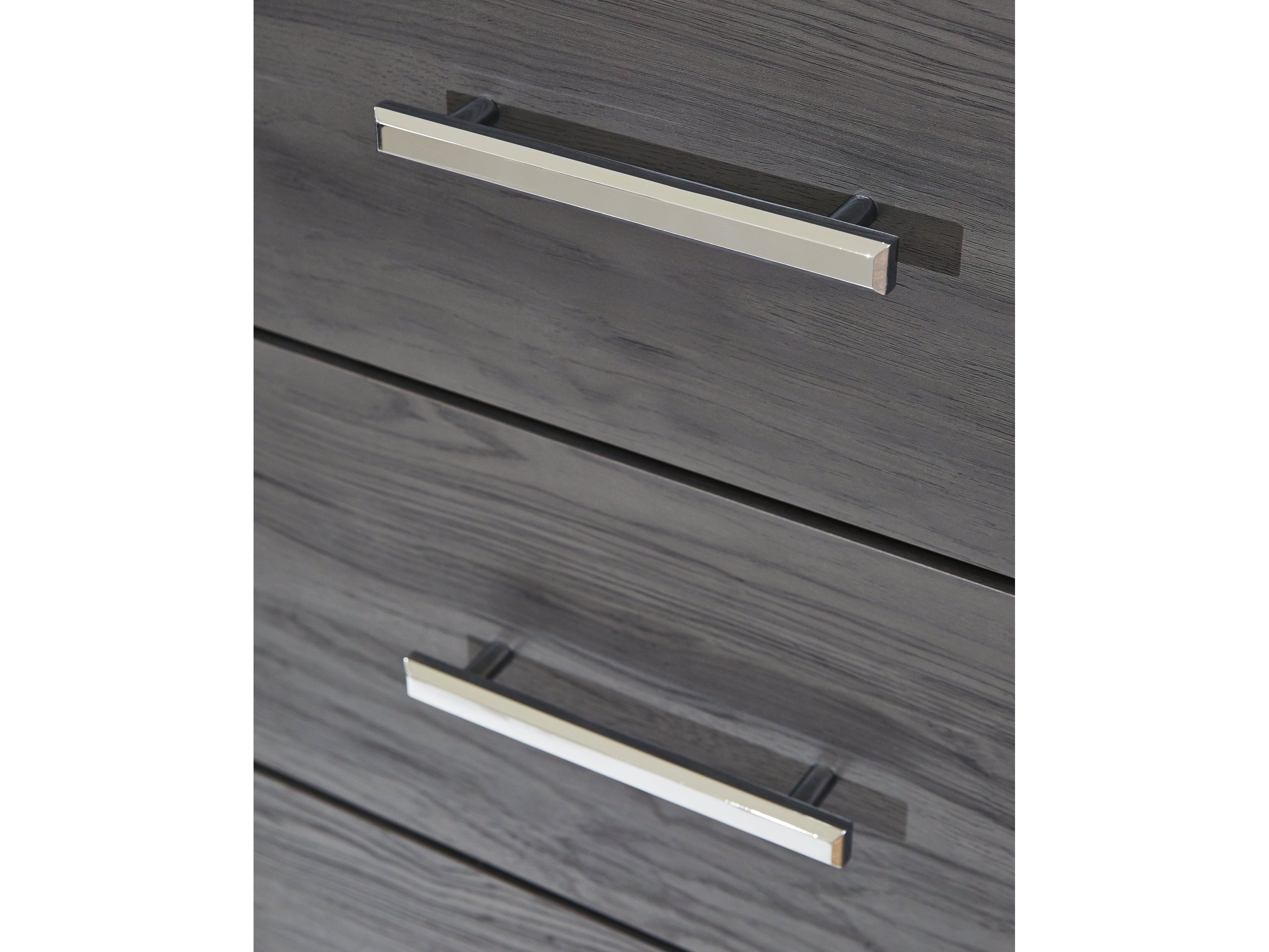 Lodanna Gray Chest