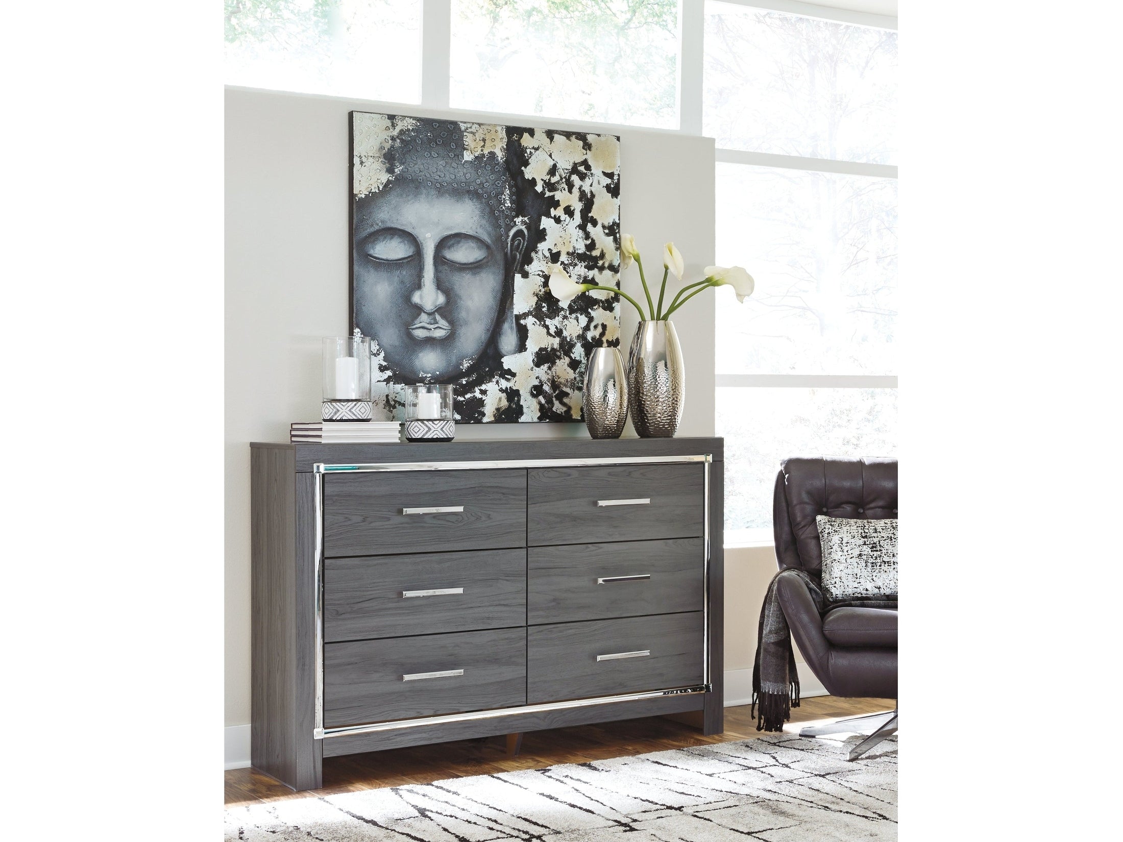 Lodanna Gray Dresser