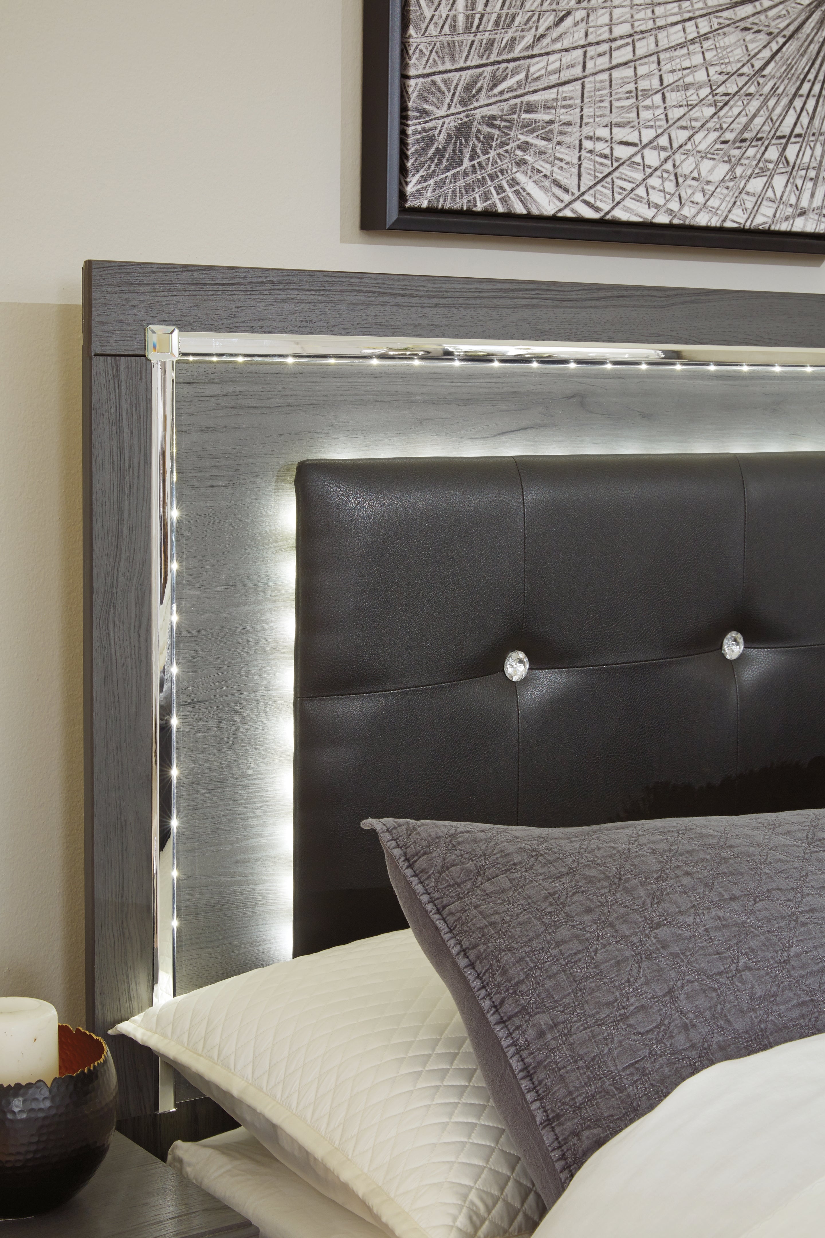 Lodanna Gray Full Panel Bed with 2 Storage Drawers