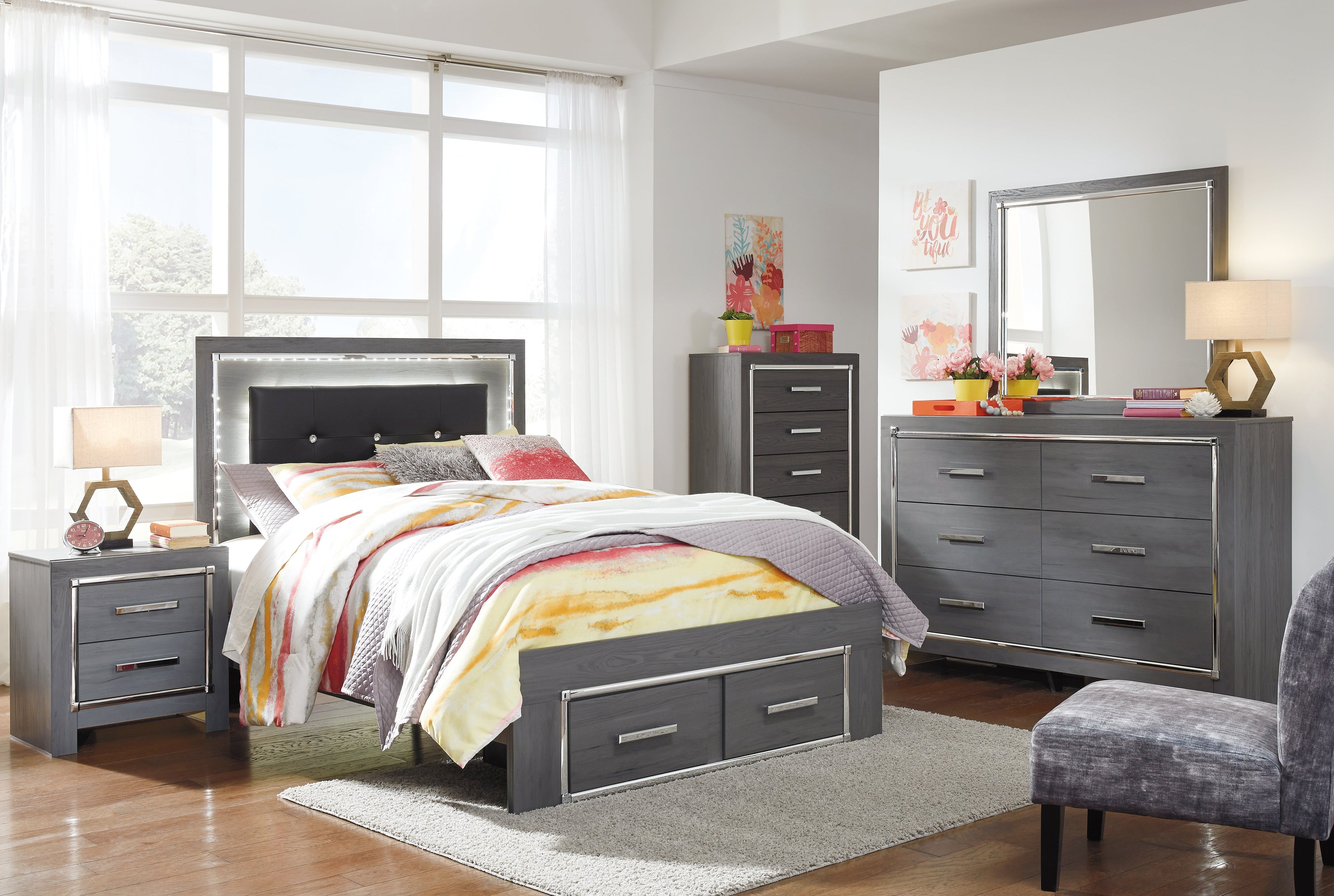 Lodanna Gray Full Panel Bed with 2 Storage Drawers