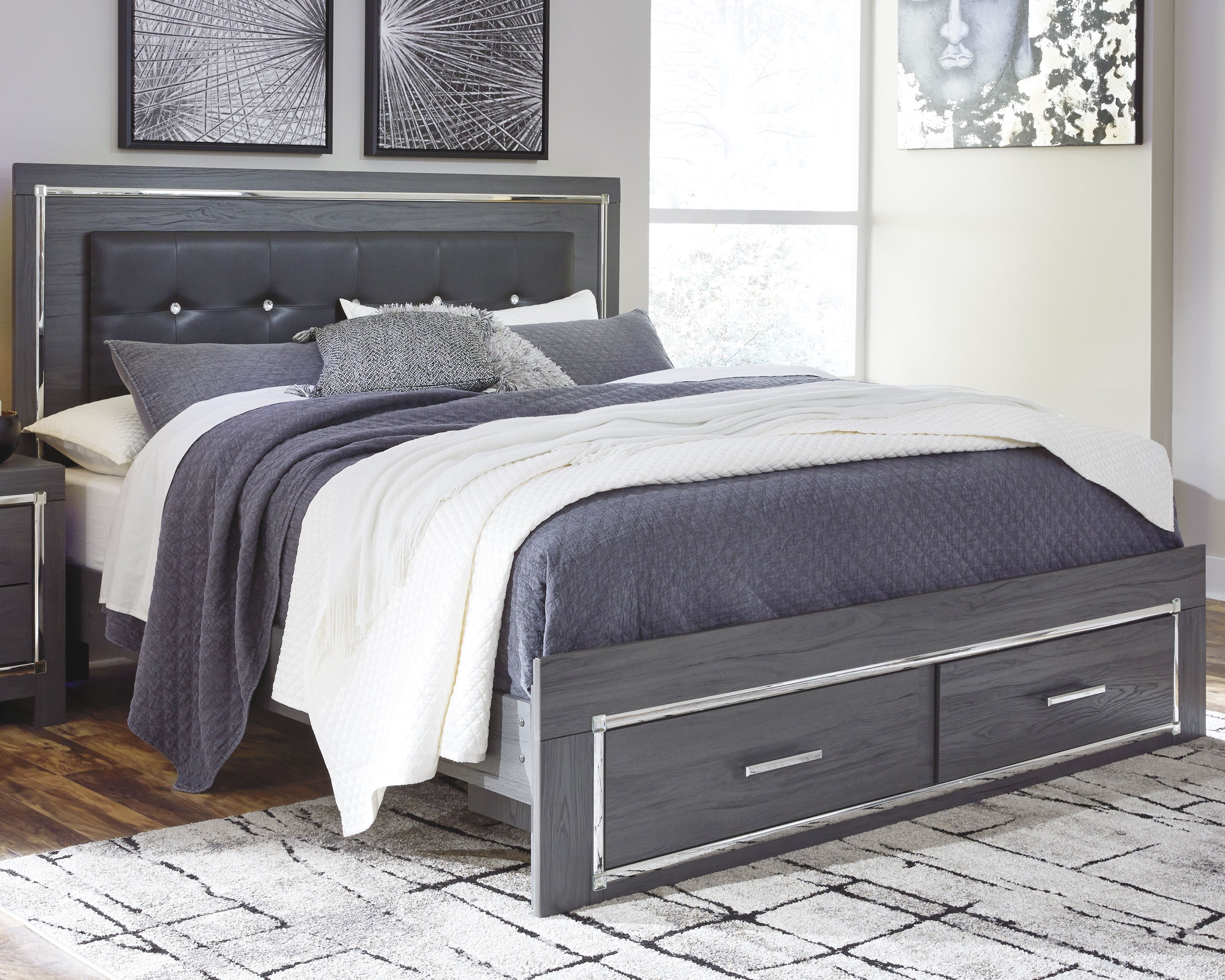 Lodanna Gray King Storage Bedroom Set with 2 Chests and 2 Nightstands