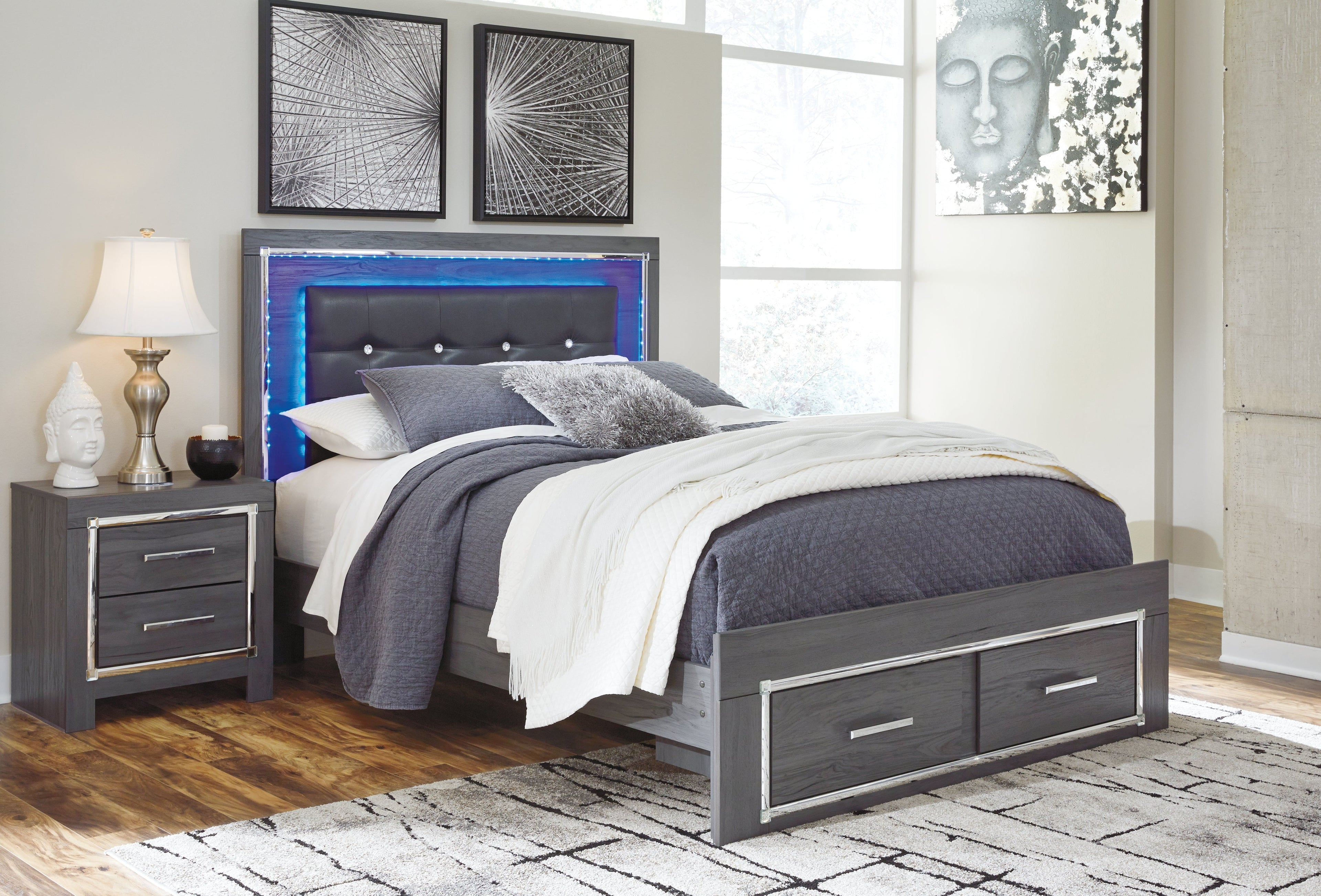 Lodanna Queen Upholstered Panel Bedroom Set, Gray