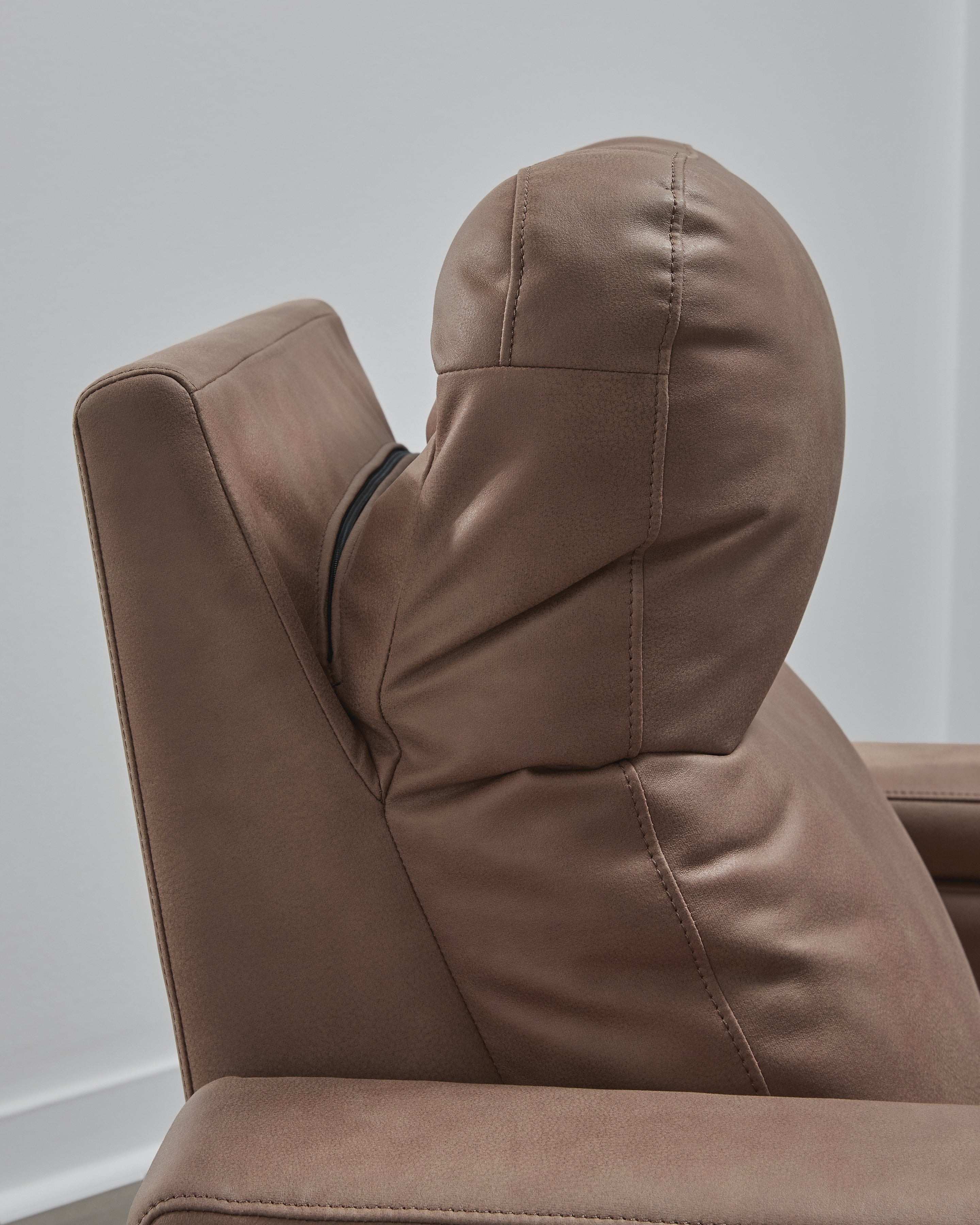 Lorrenton Caramel Glider PWR REC w/Audio System